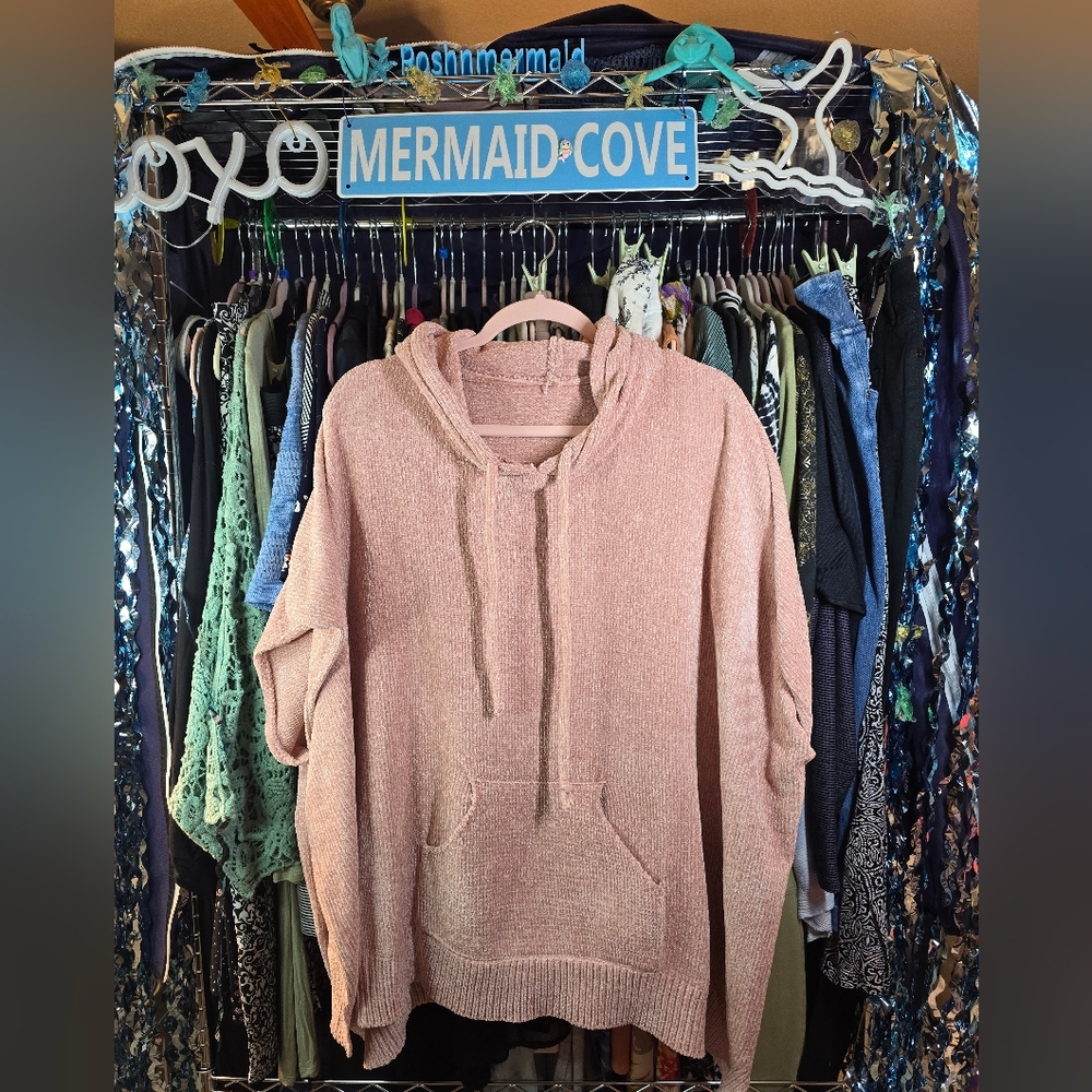#0218 NEW Boutique One Size Rose Hoodie Poncho 36-39"ptp  39"Long Kangaroo Pckt